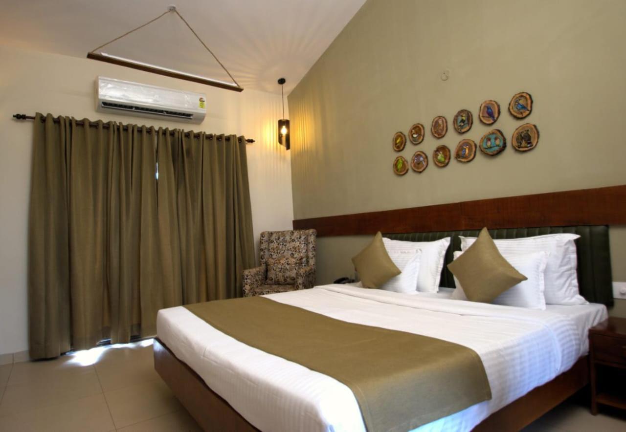 Baghvann Jungle Resort Kolara ภายนอก รูปภาพ
